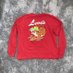 Red Levi’s long sleeve T-shirt